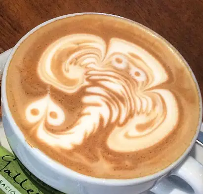 elephant latte art