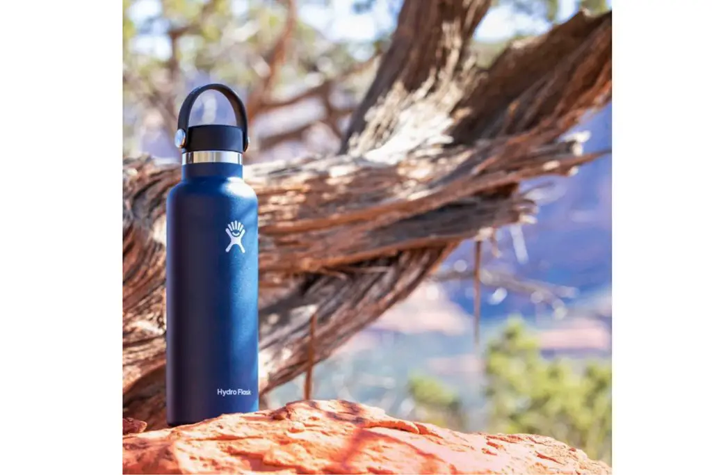 can you put hot coffee in a hydro flask water bottle?